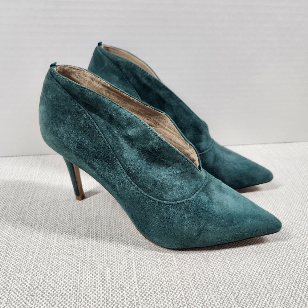Boden size 38 green suede shootie leather heeled bootie